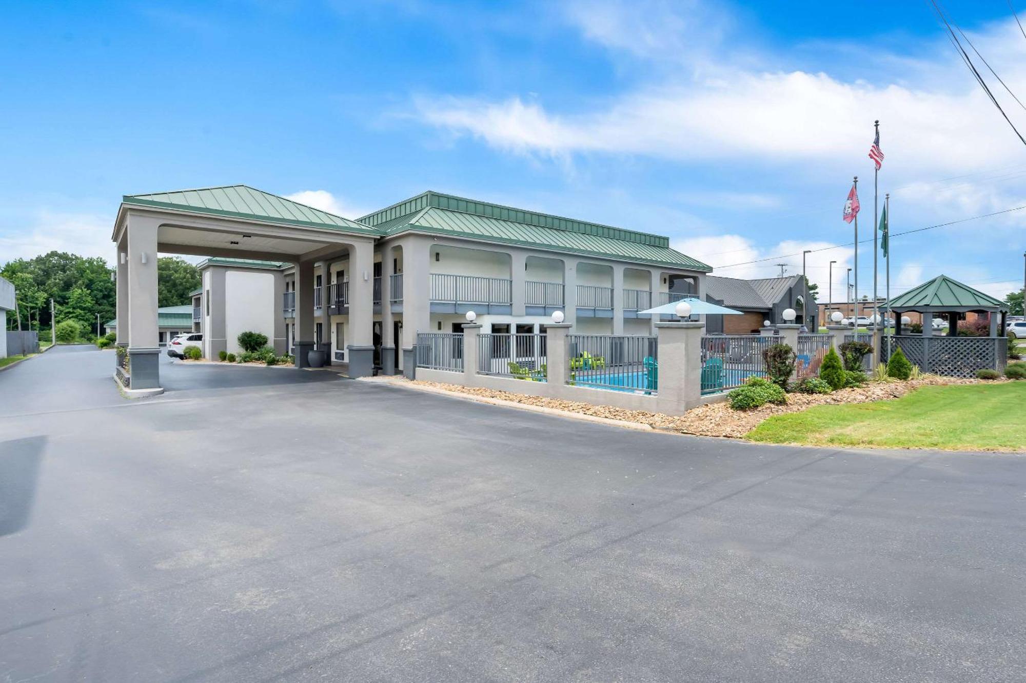 Quality Inn & Suites Monticello المظهر الخارجي الصورة