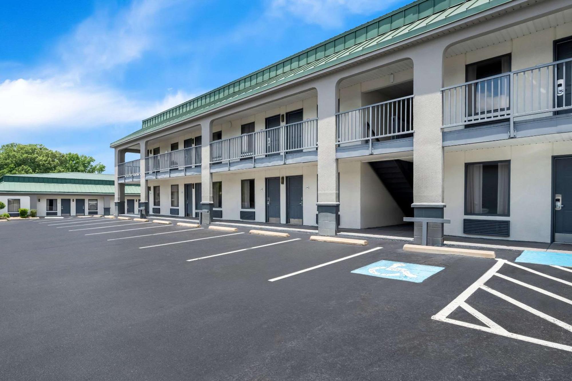 Quality Inn & Suites Monticello المظهر الخارجي الصورة